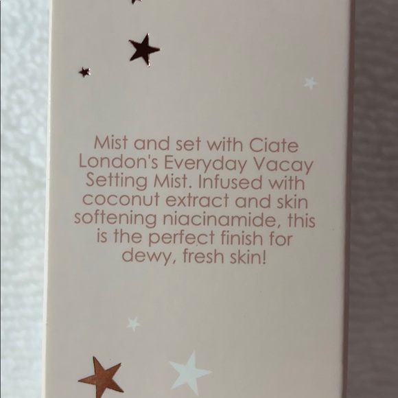 CIATÉ Everyday VACAY Face Setting Spray Mist - Picture 10 of 12